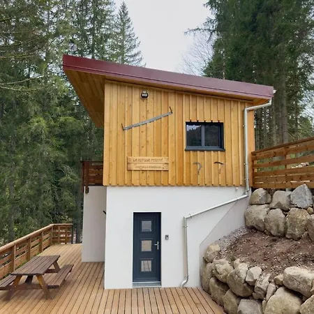 Le Refuge perché du saut de la bourrique, SPA, terrain clôturé, bordure de forêt-3